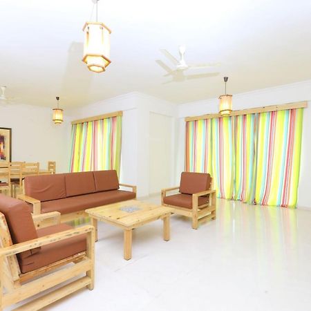 Oyo 6954 The Lawns Oragadam Ξενοδοχείο Εξωτερικό φωτογραφία